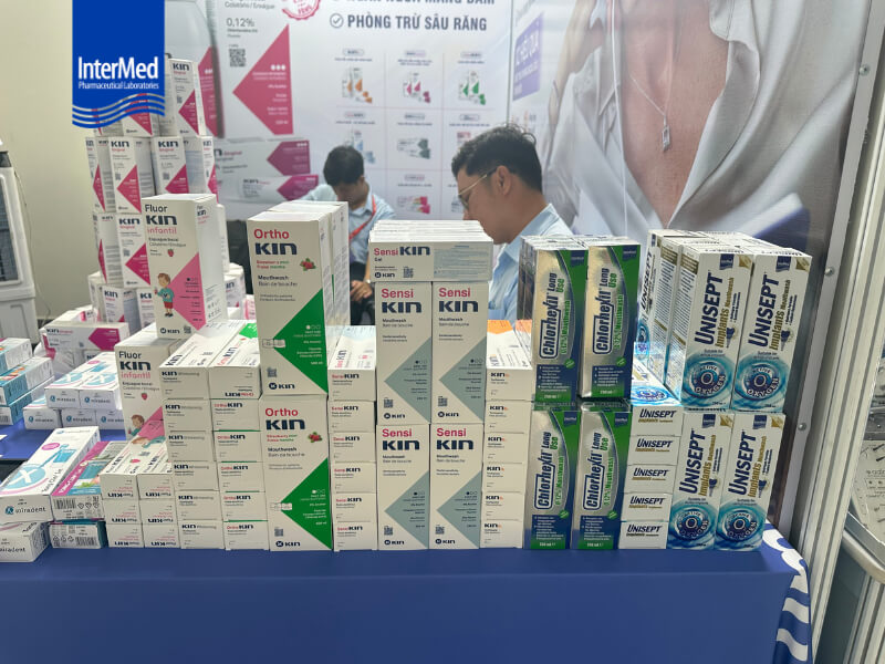InterMed Việt Nam tham dự hội nghị Khoa học Quốc tế Khoa Răng Hàm Mặt - Trường Đại học Văn Lang (VLU 2026) Góc trưng bày sản phẩm InterMed tại hội nghị nha khoa VLU 2026